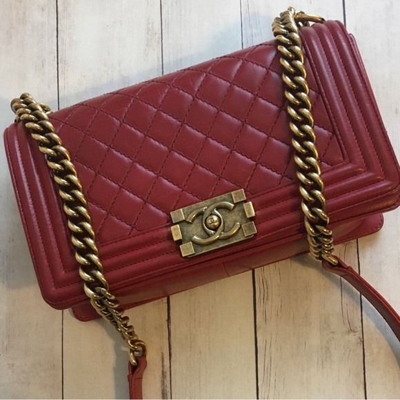 Chanel Medium Quilted Boy Bag - Picture 4 of 15